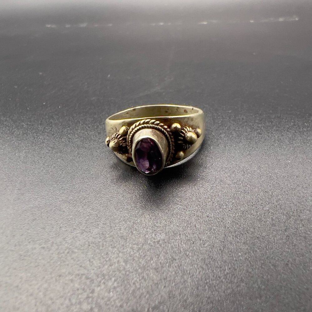 Antique Sterling SIlver Amethyst Ring 7.5 - Picture 11 of 13